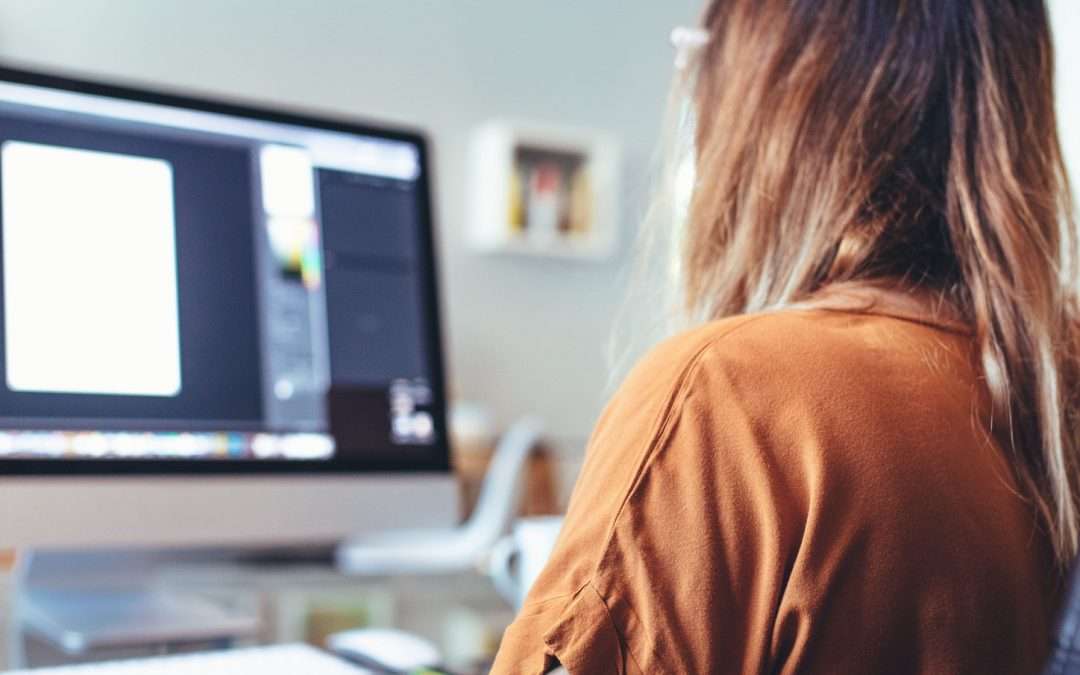 Reducir la brecha digital de género para un futuro más equitativo