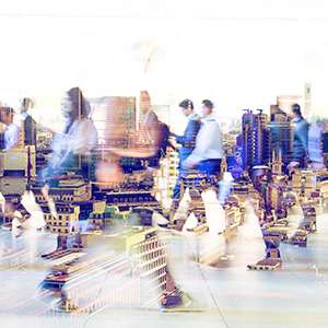 Silhouettes,Of,Walking,People.,Multiple,Exposure,Blurred,Image.,Business,Concept