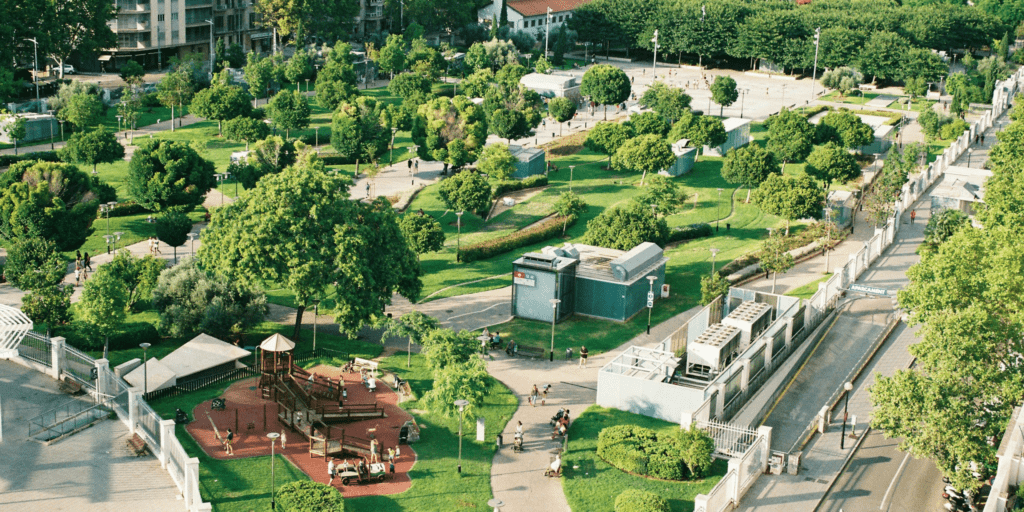 Taking an Urban Resilience Approach to Climate, Health and Equity: A Point of View